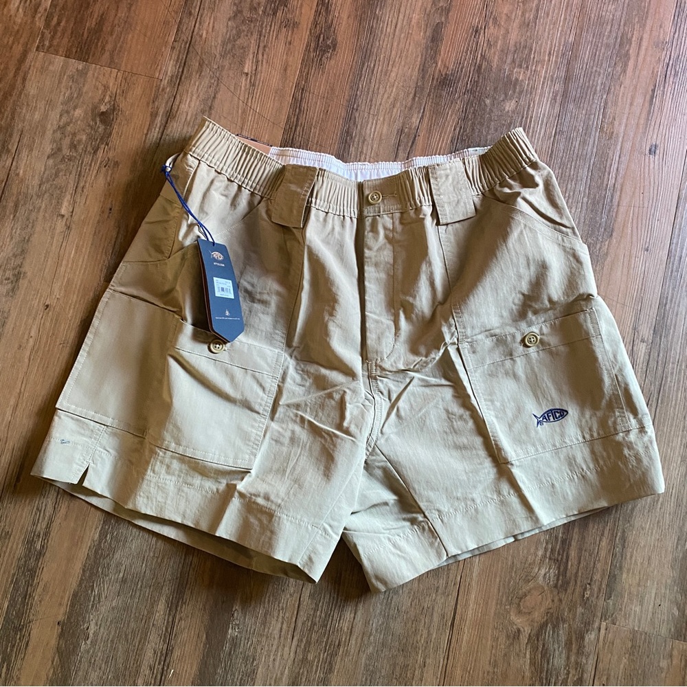 Aftco Original Fishing Shorts khaki size 36 Inseam 6” NWT